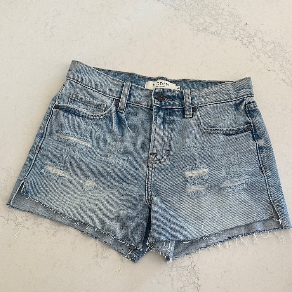 Woman’s Hidden Kenzie Light Blue Distressed Jean Shorts